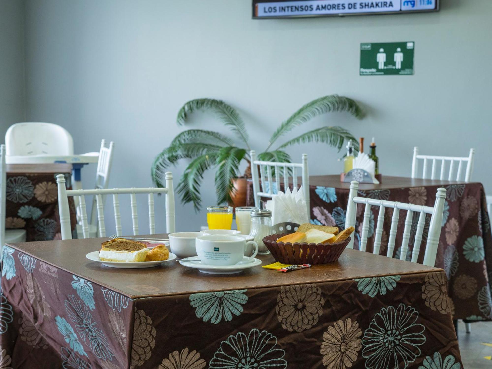 Hotel Econohotel Los Ángeles Dış mekan fotoğraf